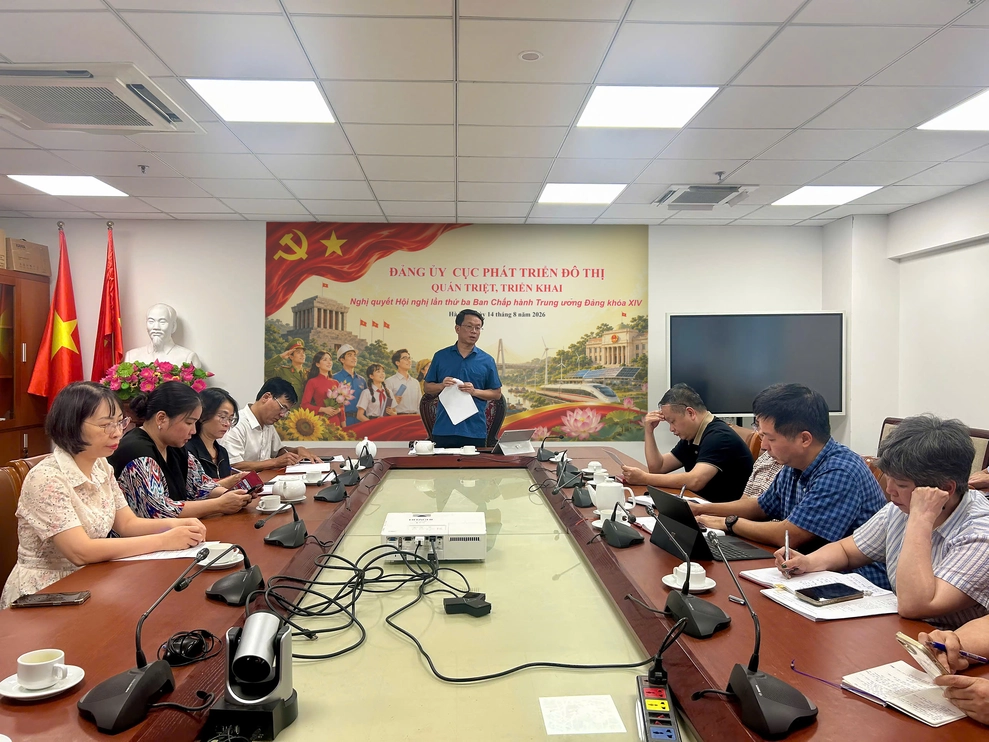 ĐẢNG ỦY CỤC PHÁT TRIỂN ĐÔ THỊ TỔ CHỨC HỌC TẬP, QUÁN TRIỆT VÀ TRIỂN KHAI THỰC HIỆN NGHỊ QUYẾT TRUNG ƯƠNG 3